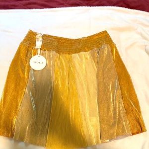 Beautiful brand new skirt